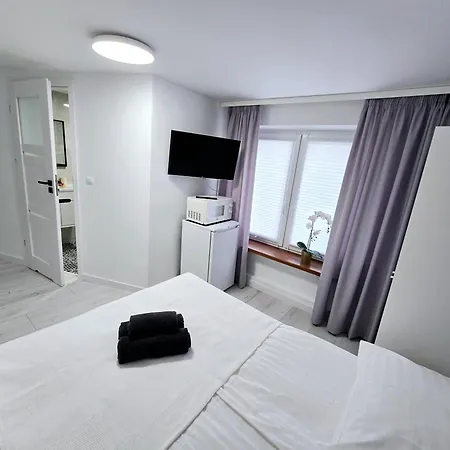 Habitación en casa particular Lejla *