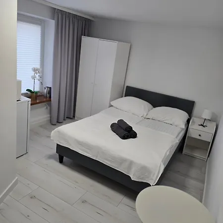 Lejla *